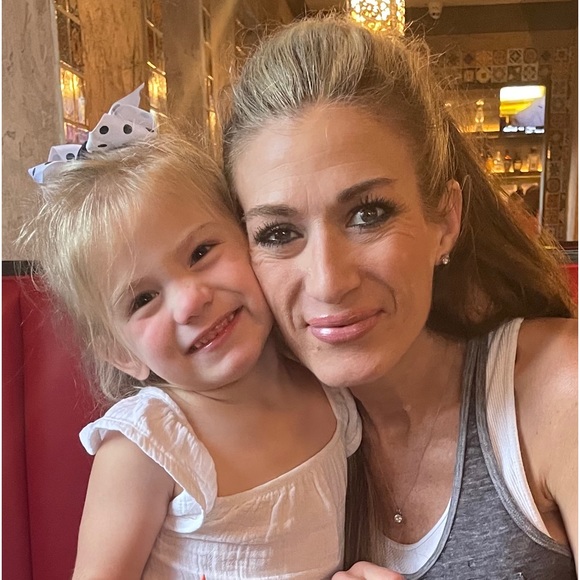 Hi, I’m Amy. Mom of 26 year old twins, a 4 year old and some fur babies. - Picture 3 of 7